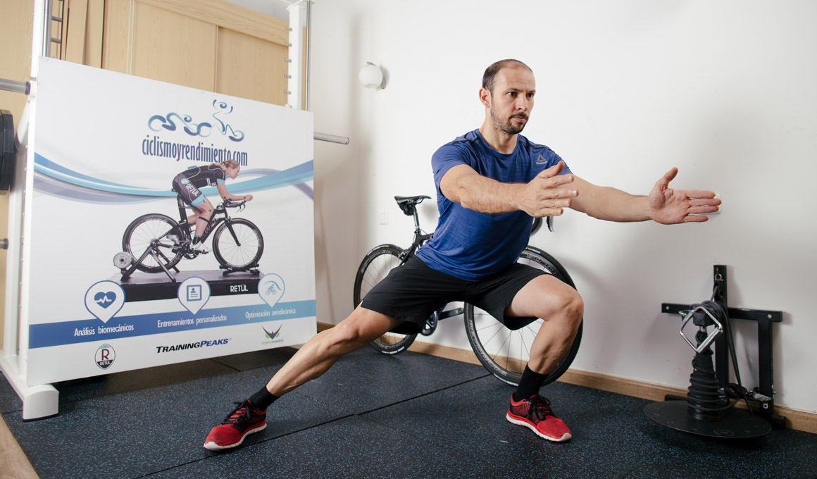 ¿Quién necesita gimnasio? 12 ejercicios de fuerza sin material