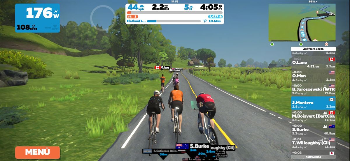 En plena sesión de Zwift sobre la Zbike, sudando la gota gorda. En plena sesión de Zwift sobre la Zbike, sudando la gota gorda.