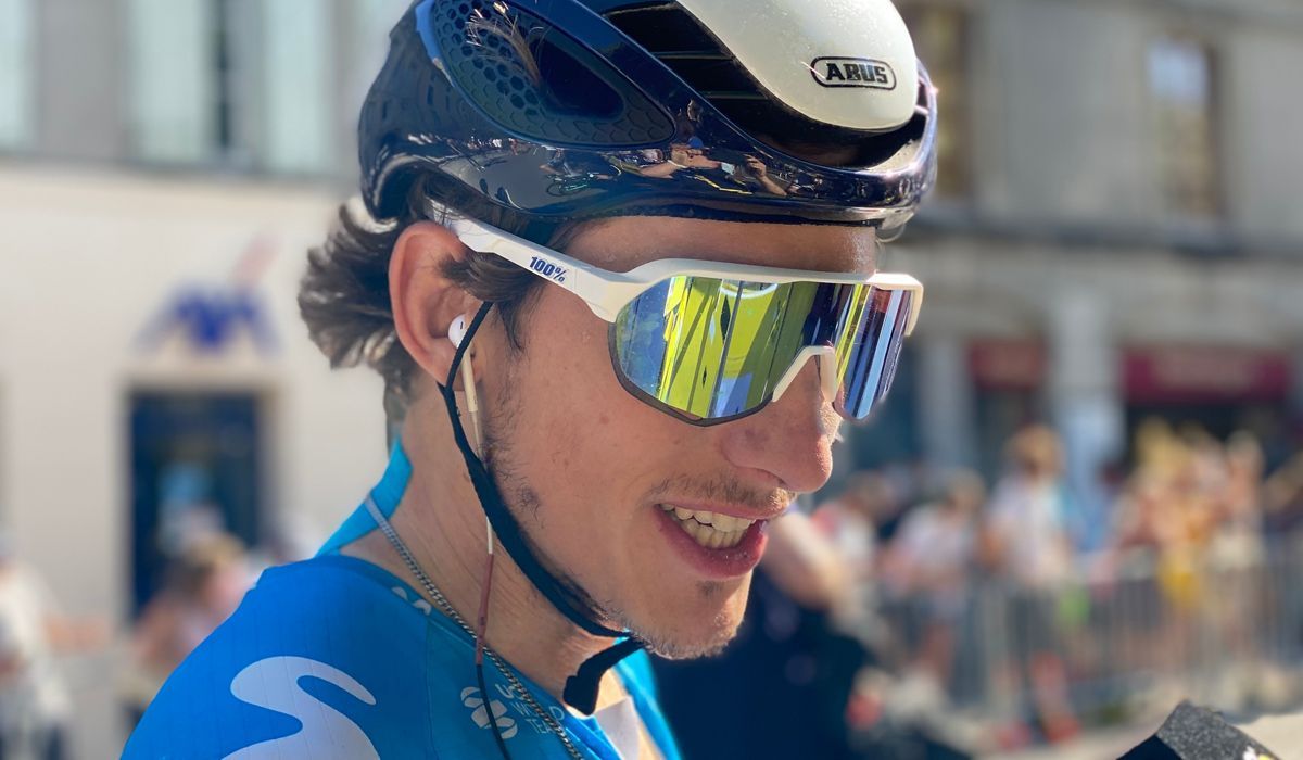 Iván García Cortina, antes de arrancar una carrera con Movistar Team