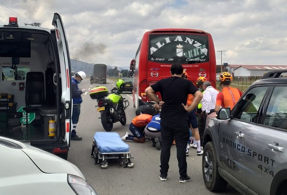 Egan Bernal será operado de múltiples lesiones tras sufrir un accidente mientras entrenaba