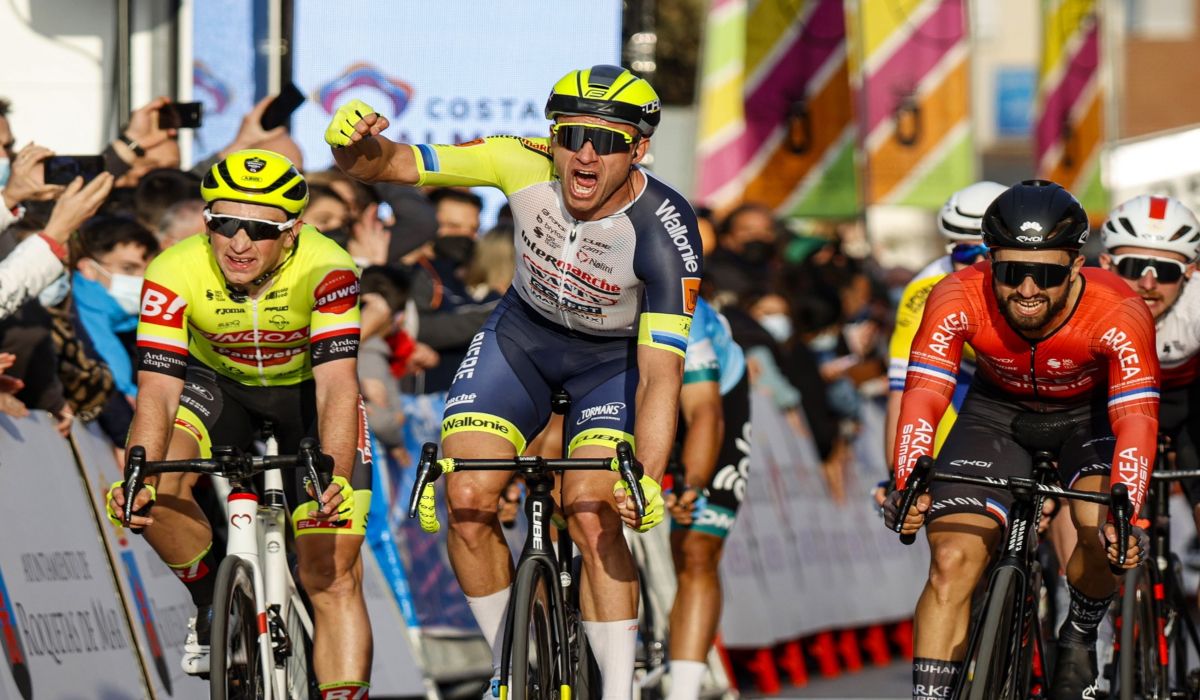Alexander Kristoff celebra su triunfo en la Clásica de Almería