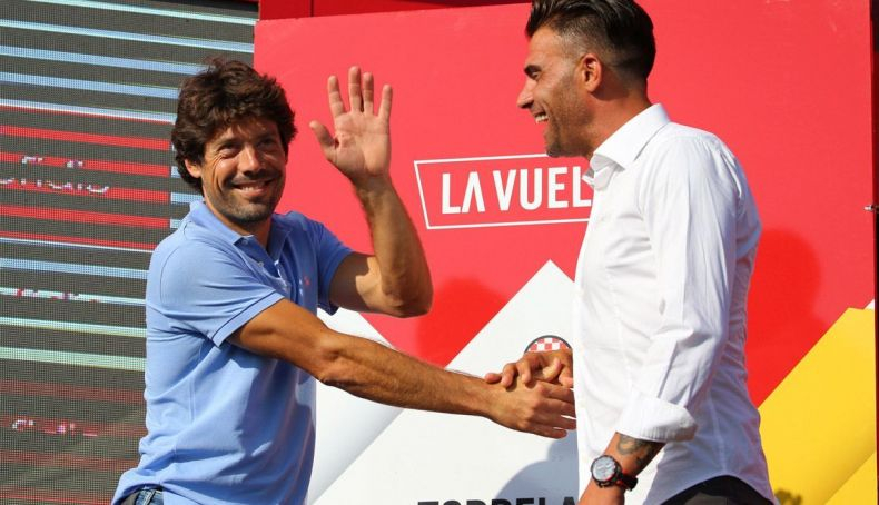 Oscar Freire junto a Oscar Pereiro en uan imagen de La Vuelta 2018