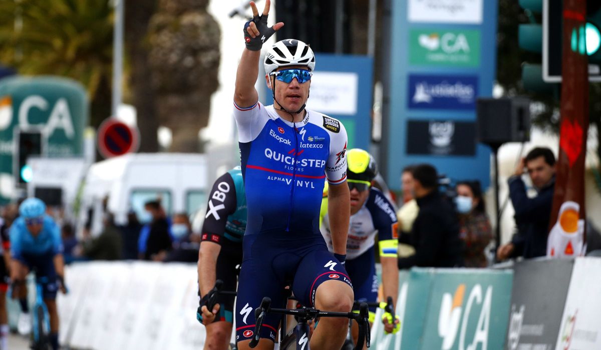 Fabio Jakobsen, ganador de la etapa inaugural de la Volta al Algarve
