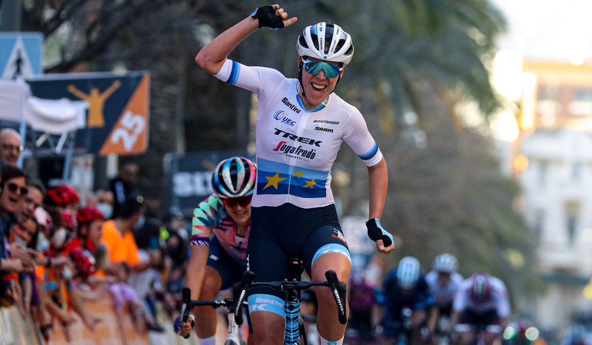 Ellen Van Dijk gana en Cocentaina