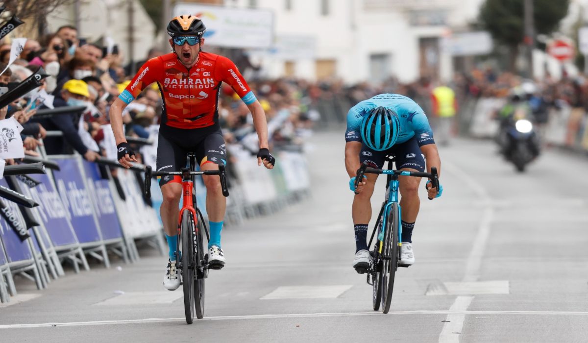 Wout Poels bate a Alexey Lutsenko en la meta de Baza