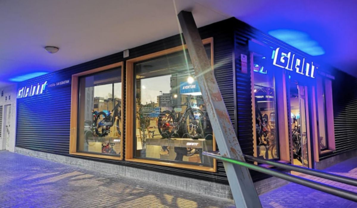 Ya están abiertas las dos nuevas tiendas Giant en San Sebastián