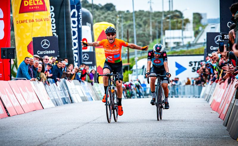 Xabier Mikel Azparren gana la 2ª etapa de la Volta ao Alentejo