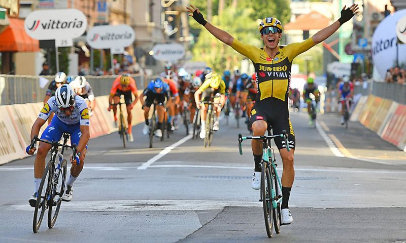 Van Aert ganador en la Milán San Remo 2020 Van Aert ganador en la Milán San Remo 2020