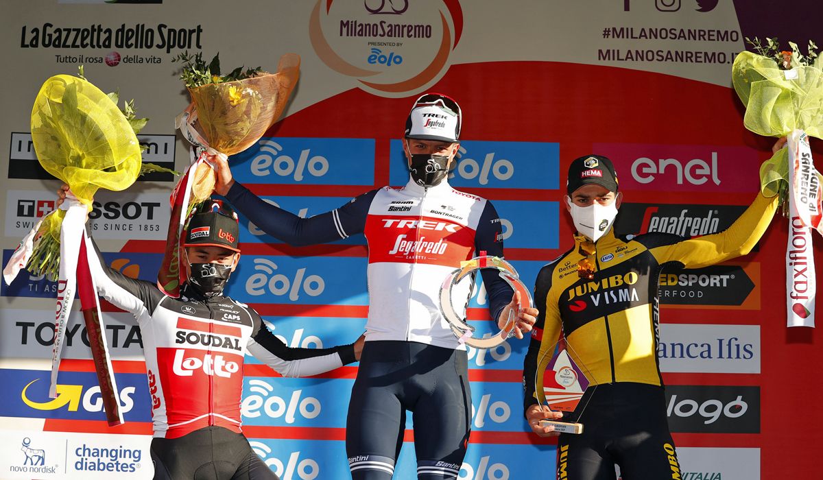 Podio de la Milán San Remo 2021, con Stuyven, Ewan y Van Aert