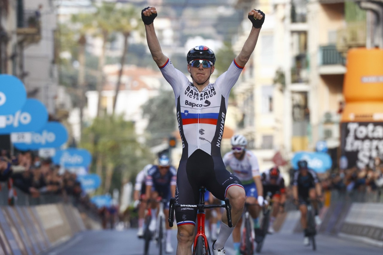 Mohoric sorprende y se lleva la clásica Milán San Remo