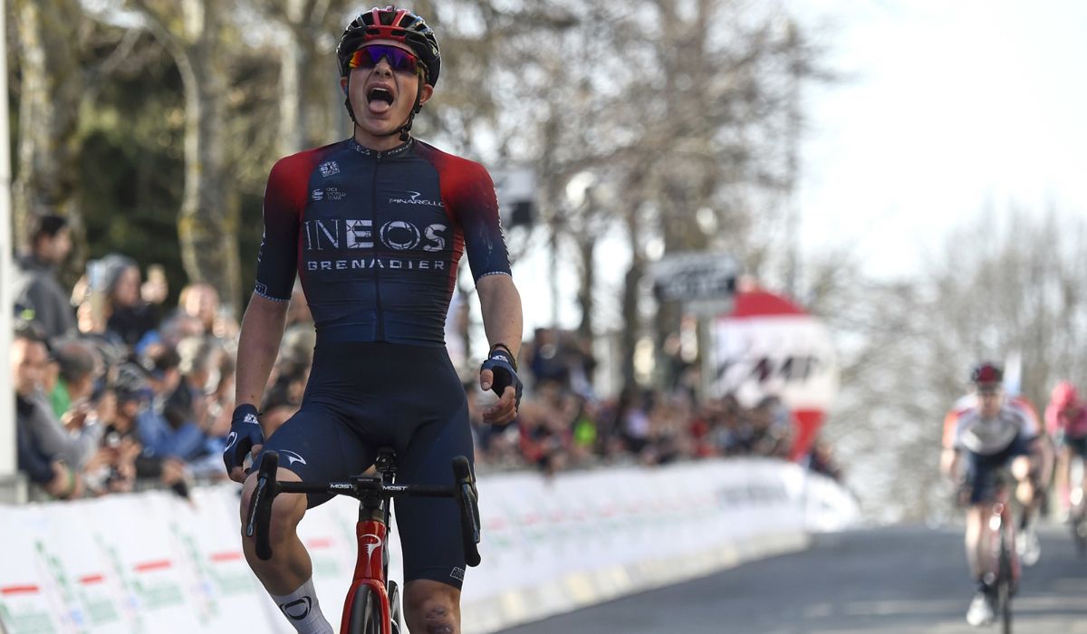 Ben Tulett estrena su palmarés profesional ganando la 3ª etapa de la Semana Coppi e Bartali