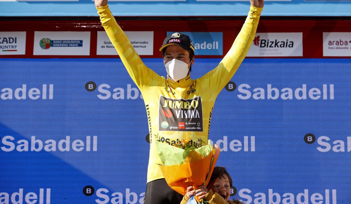 Golpe de autoridad de Roglic, que gana la CRI inicial y sigue de amarillo en la Itzulia