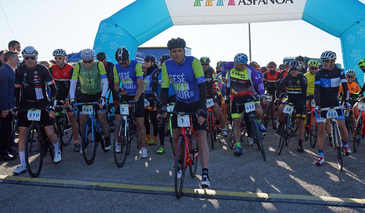 Miguel Induráin es un habitual de la Sesé Bike Tour