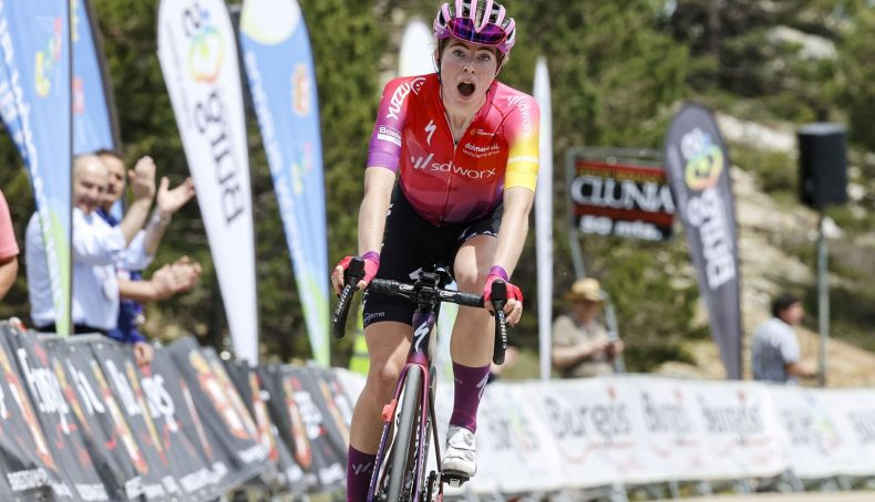 Demi Vollering fue la ganadora en la subida a Las Lagunas de Neila Demi Vollering fue la ganadora en la subida a Las Lagunas de Neila