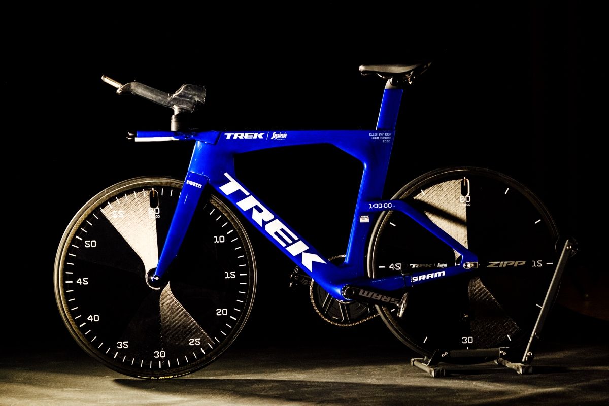 Ésta es la bicicleta que Ellen van Dijk utilizará en su intento de batir el récord de la hora.