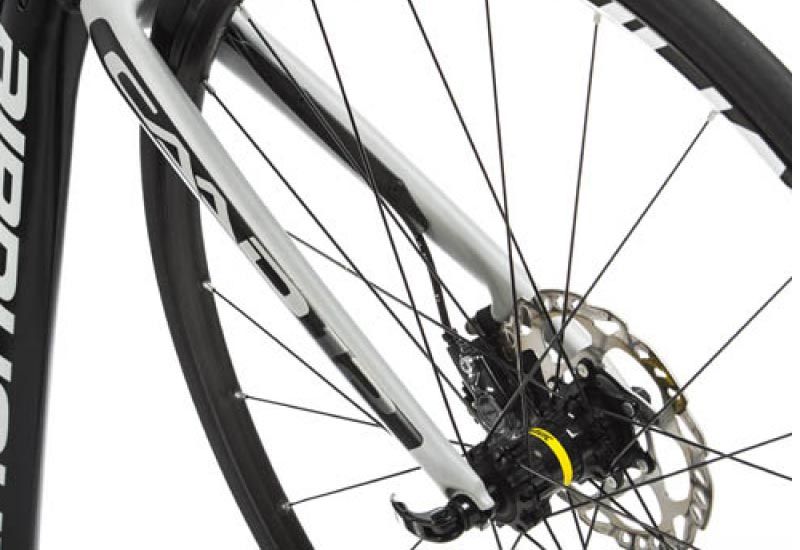 ¿Prohibidos los frenos de disco en marchas cicloturistas?