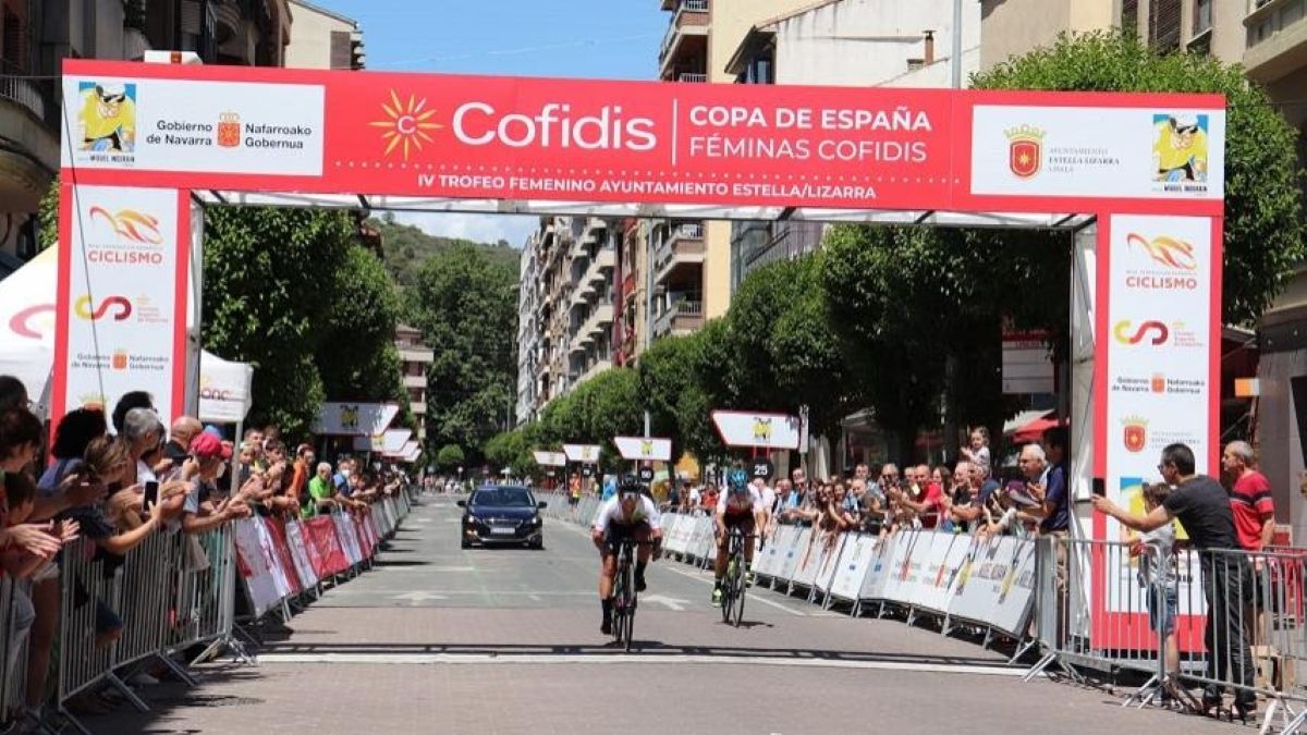 Yurani Blanco se adelantó a Nadine Gill en el sprint final. 