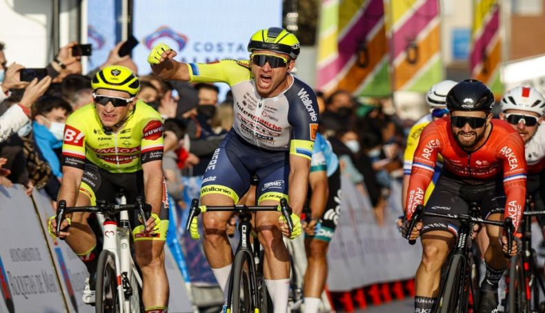 Kristoff triunfó en la Clásica de Almería 2022.