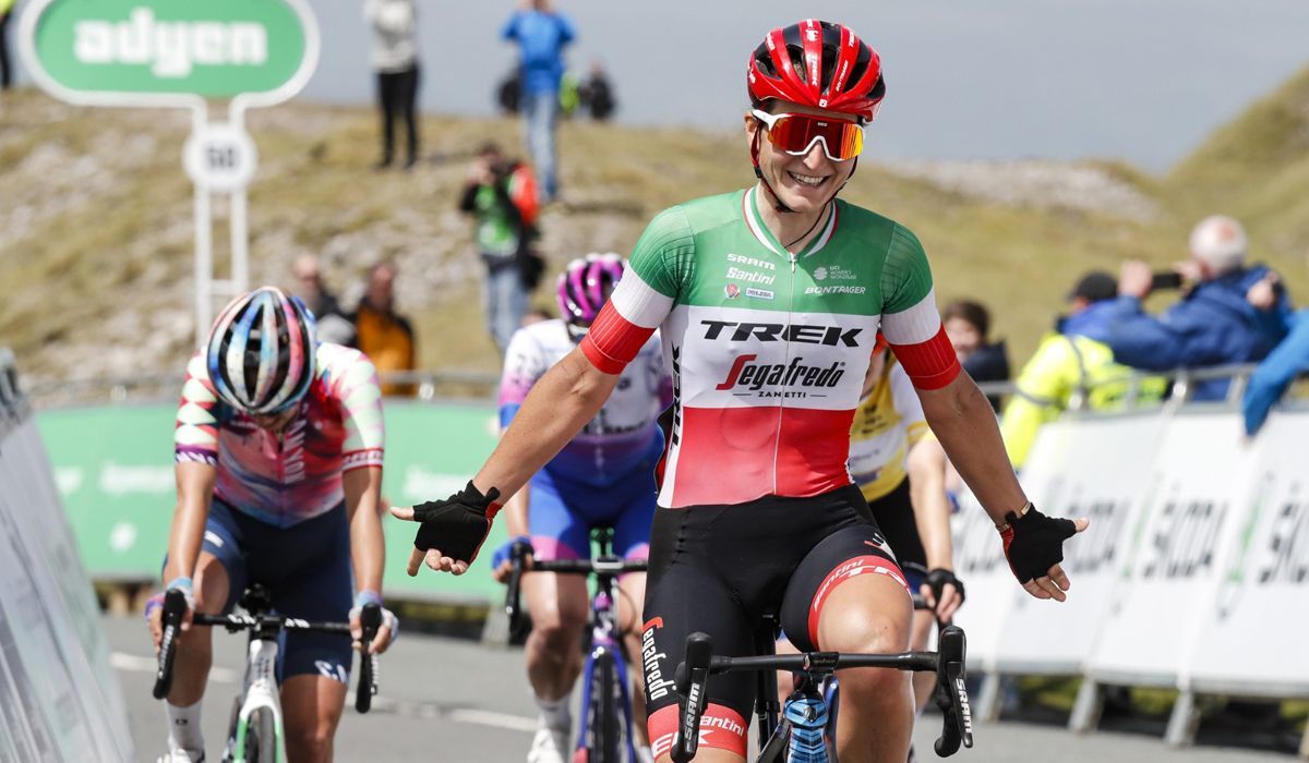 Elisa Longo Borghini venció el Women's Tour 2022 y se llevó la etapa reina.