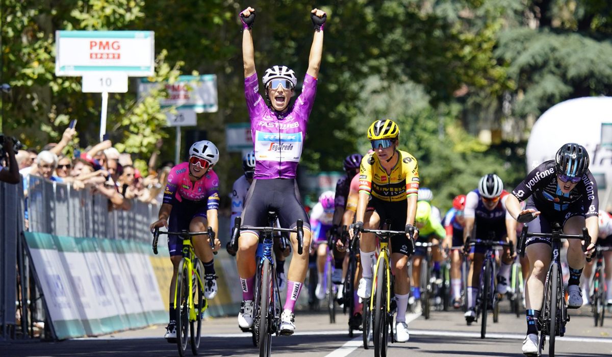 Elisa Balsamo repite victoria al sprint en el Giro Donne