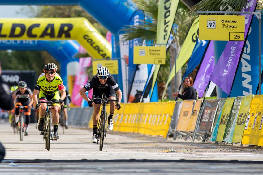 4.400 ciclistas recorren la isla con la Mallorca 312 – Giant – Taiwan
