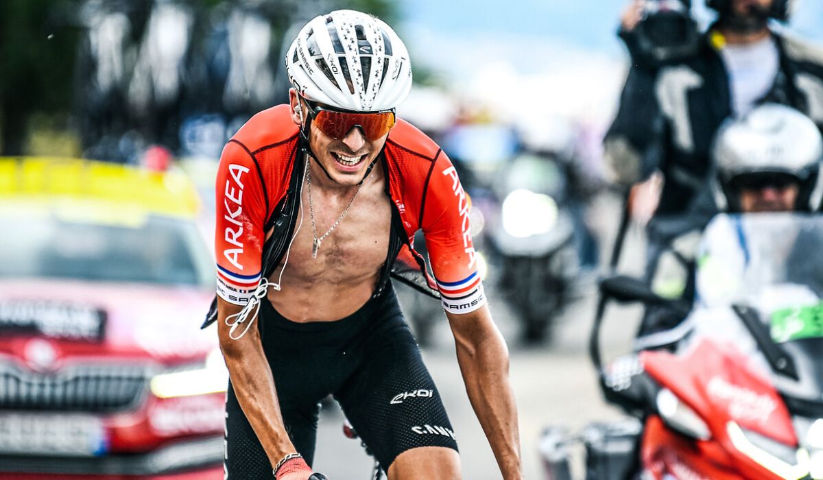 Warren Barguil durante su escapada en la 11ª etapa del Tour