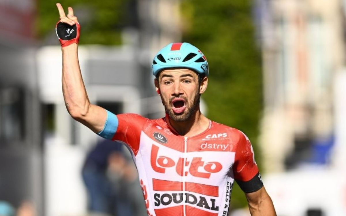 Victor Campenaerts en la meta del Tour de Lovaina