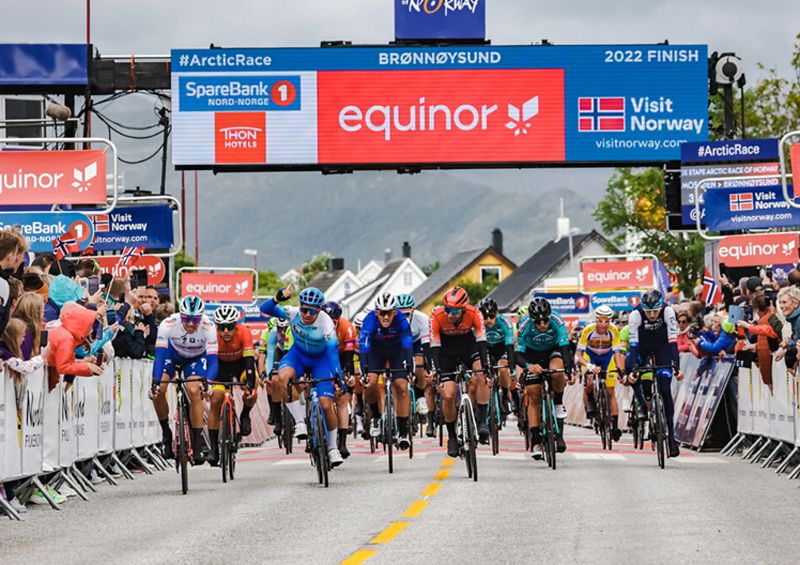 Potente sprint de Groenewegen para llevarse la 2ª etapa de la Arctic Race