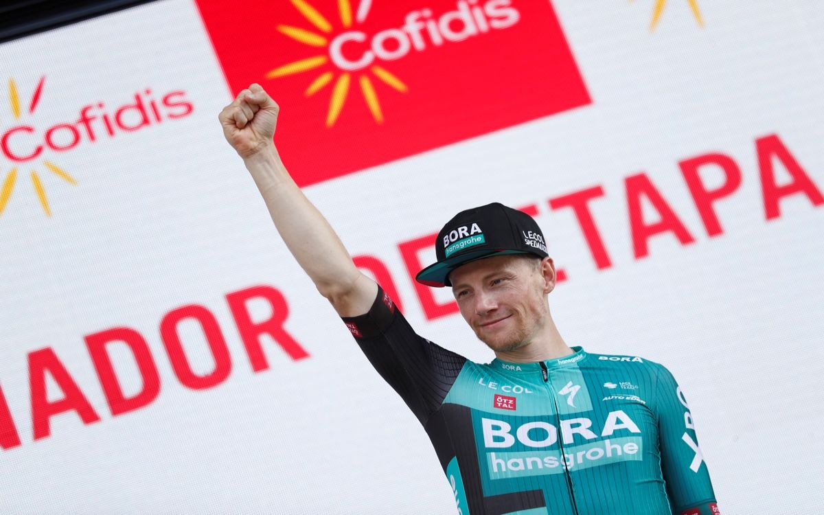 Sam Bennett en meta por ser el vencedor de la 2ª etapa de La Vuelta.