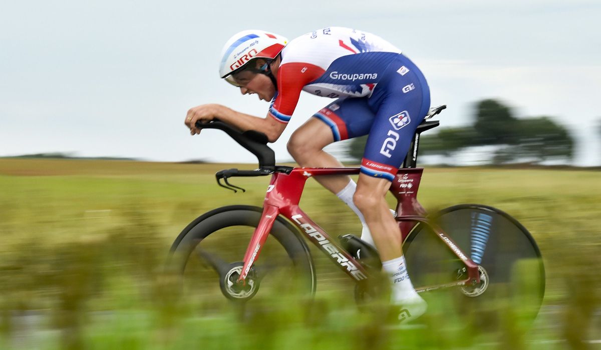 Stefan Küng domina el Tour Poitou Charentes tras ganar la contrarreloj