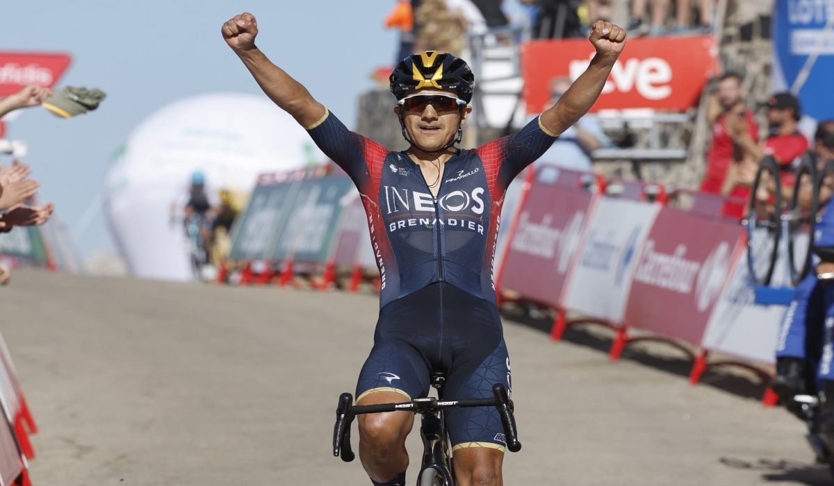 Richard Carapaz celebrando su segunda victoria en esta Vuelta a España.