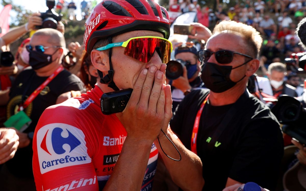 Remco Evenepoel tras la etapa de ayer de La Vuelta en la que confirmó su victoria. 