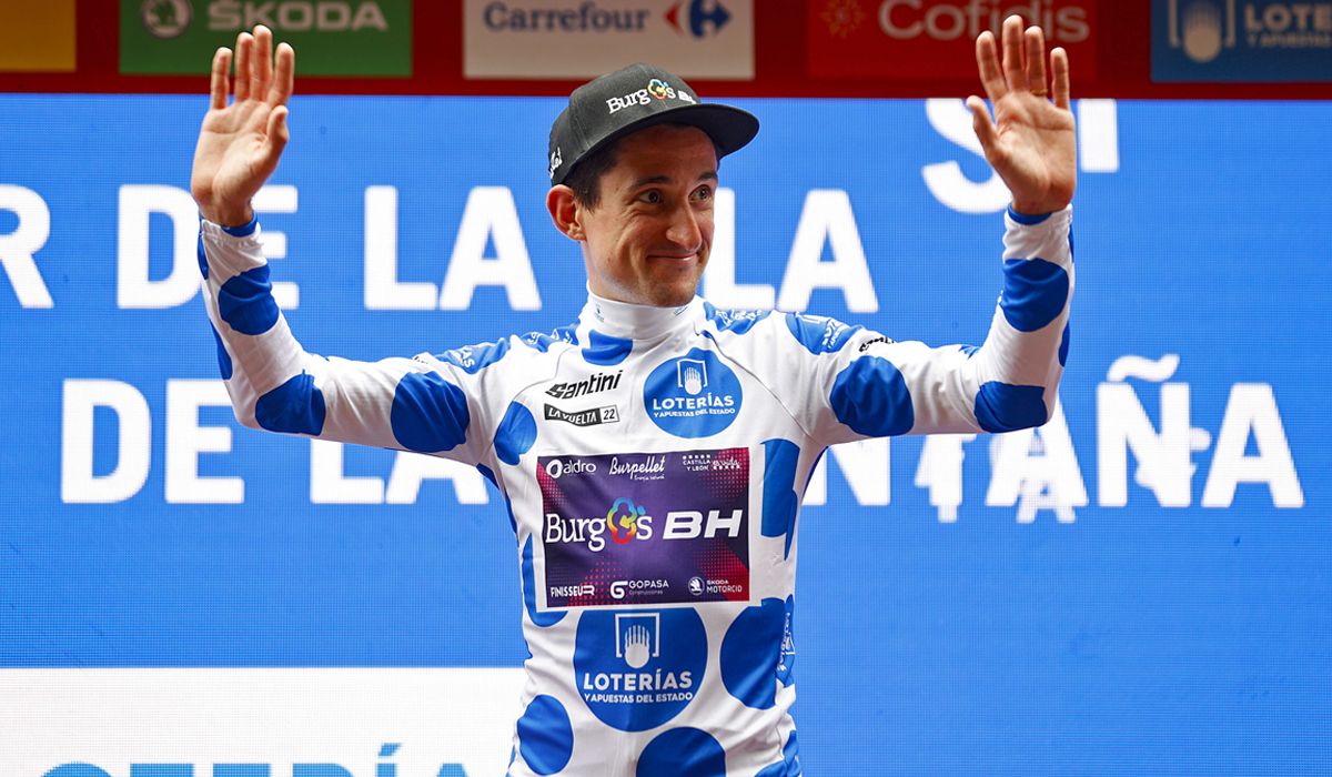 Victor Langellotti luciendo el maillot de la montaña de La Vuelta. Foto Sprint Cycling Agency.