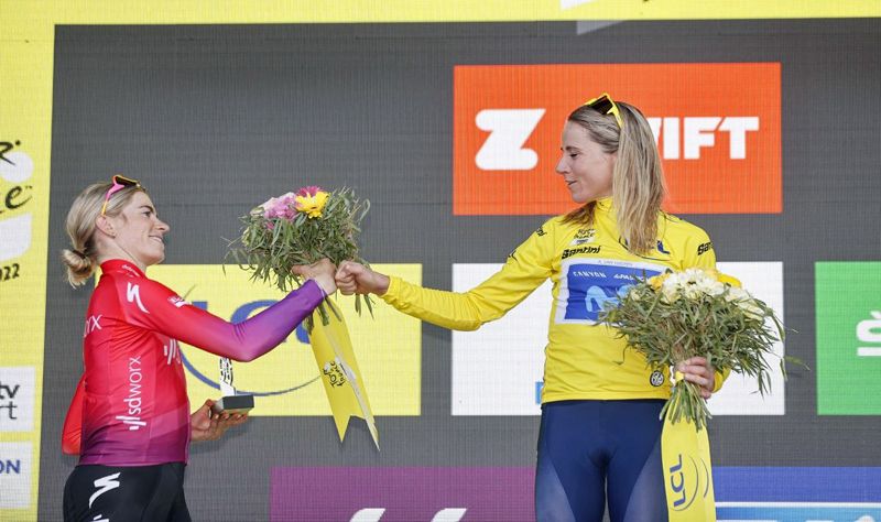 Demi Vollering y Van Vleuten