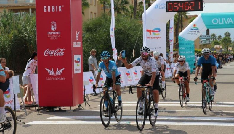 Llegada a meta tras una preciosa jornada de ciclismo. Llegada a meta tras una preciosa jornada de ciclismo.