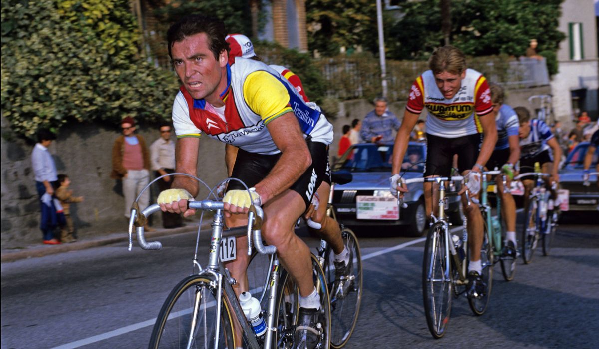 Bernard Hinault en una imagen del Giro de Lombardia de 1984