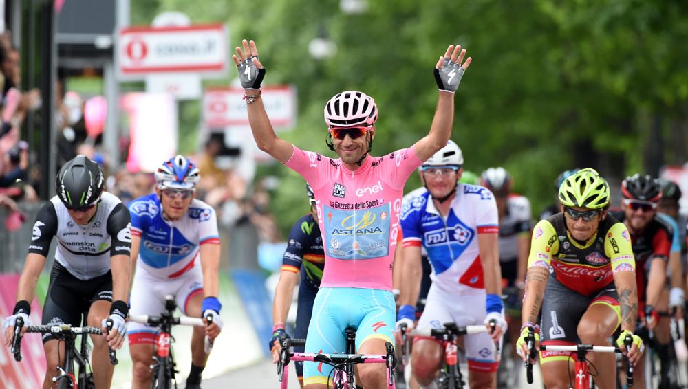 Oficial: Vincenzo Nibali correrá en 2017 en el Bahrain-Merida