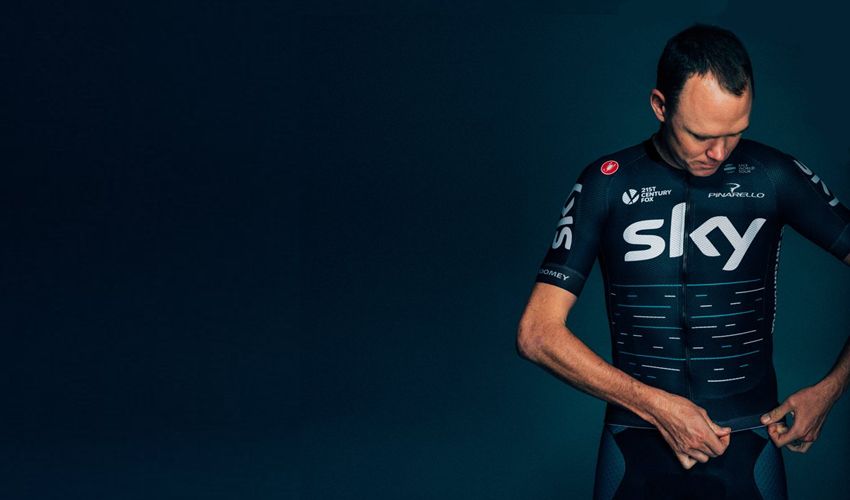 Team Sky presenta su nuevo maillot para 2017