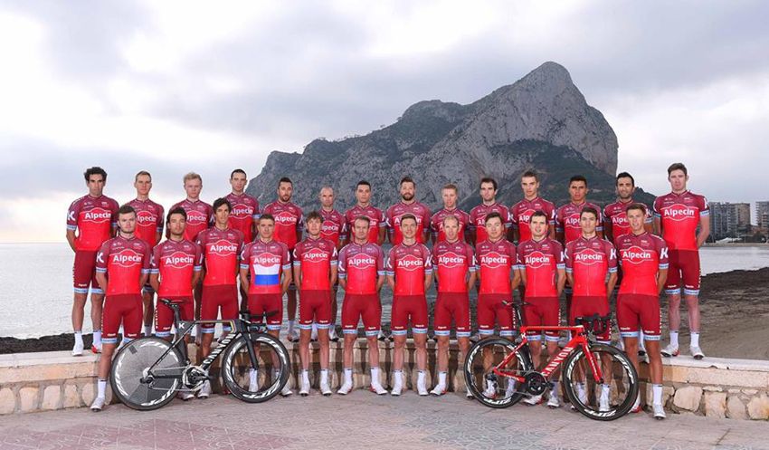 Katusha-Alpecin presenta su nuevo maillot en Calpe