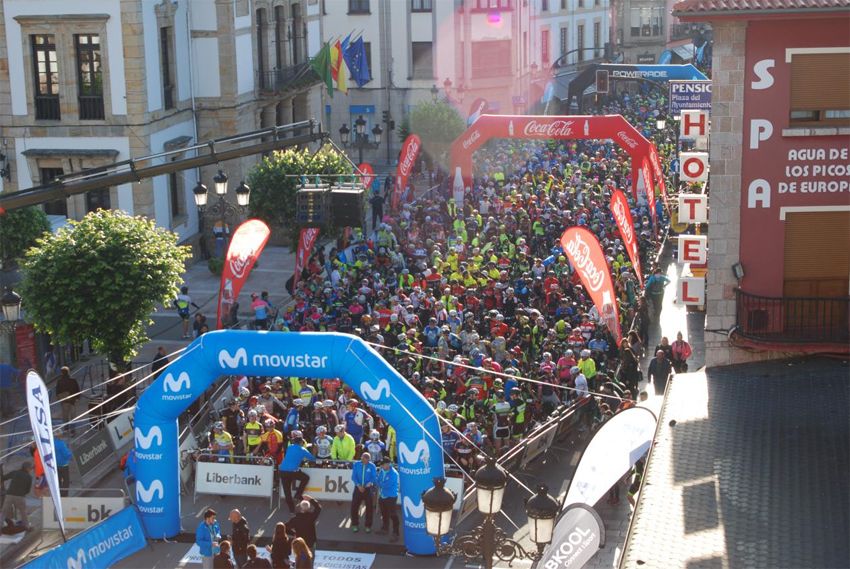 Más de 3.900 cicloturistas participan en la Marcha Lagos de Covadonga 2017