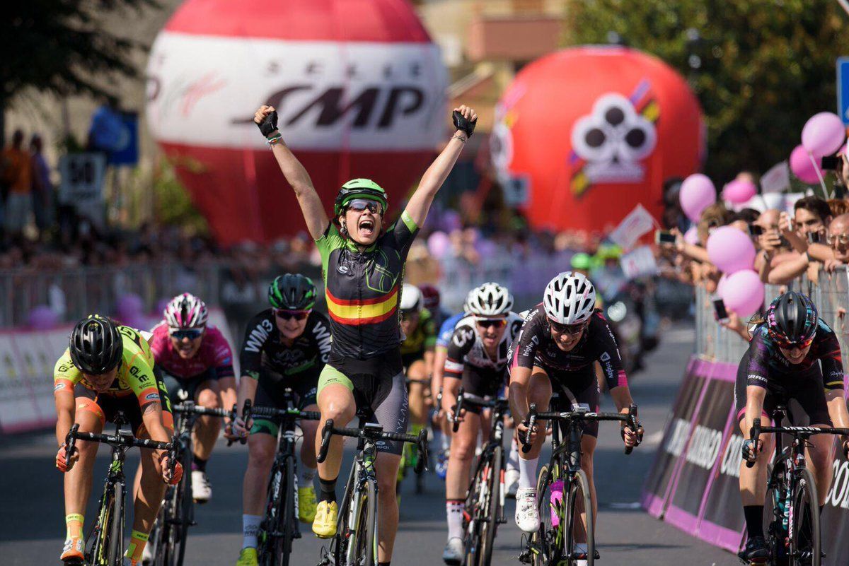 Sheyla Gutiérrez gana en el Giro Rosa