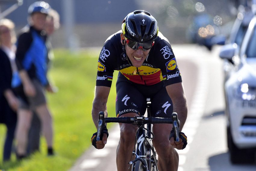 Breves: Gilbert no correrá Roubaix, Konig se pierde el Giro…
