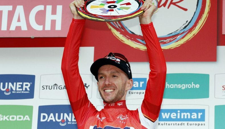 adam yates fichaje de lujo para el uae team emirates adam yates fichaje de lujo para el uae team emirates
