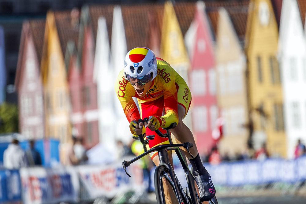 Castrillo salta al profesionalismo con Movistar Team