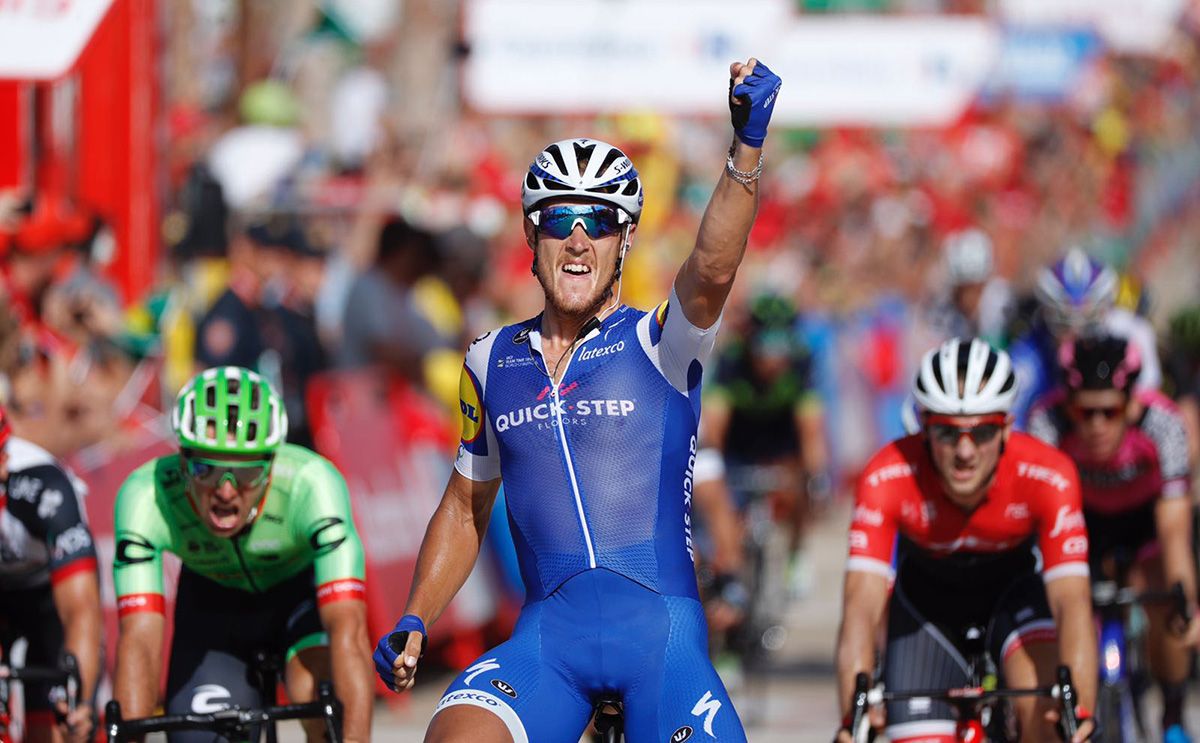 Trentin supera a Lobato y da al Quick Step su segunda etapa
