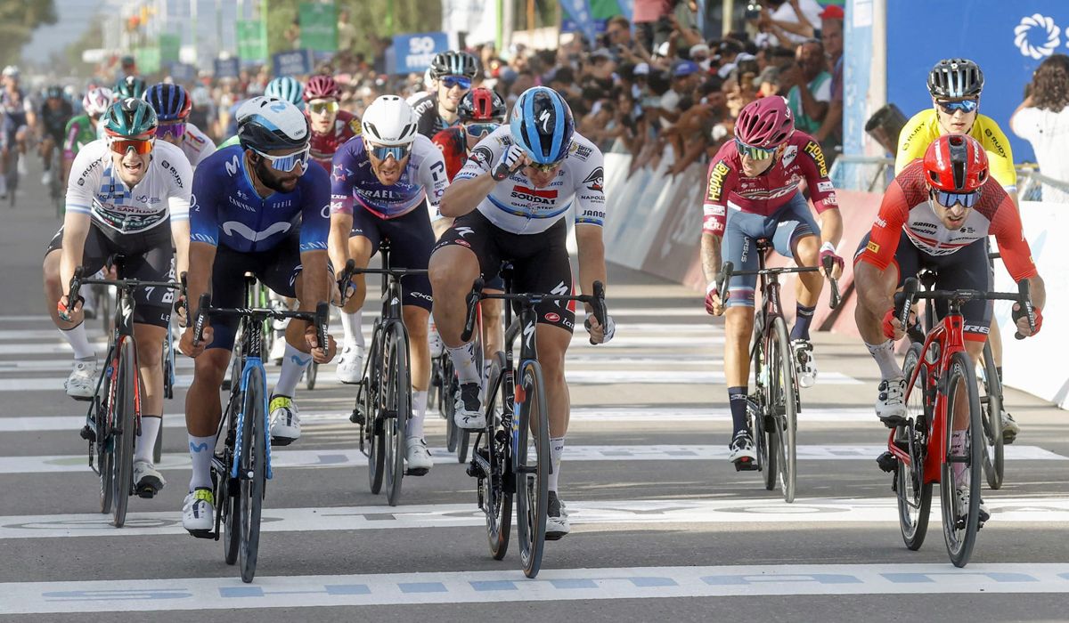 Jakobsen supera a Gaviria para anotarse la 2ª etapa de la Vuelta a San Juan