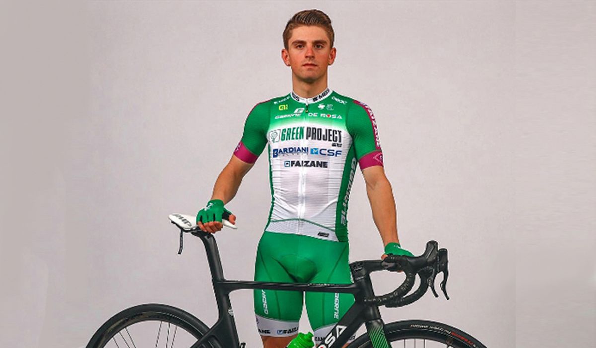 Iker Bonillo con la nueva equipación del Green Project Bardiani