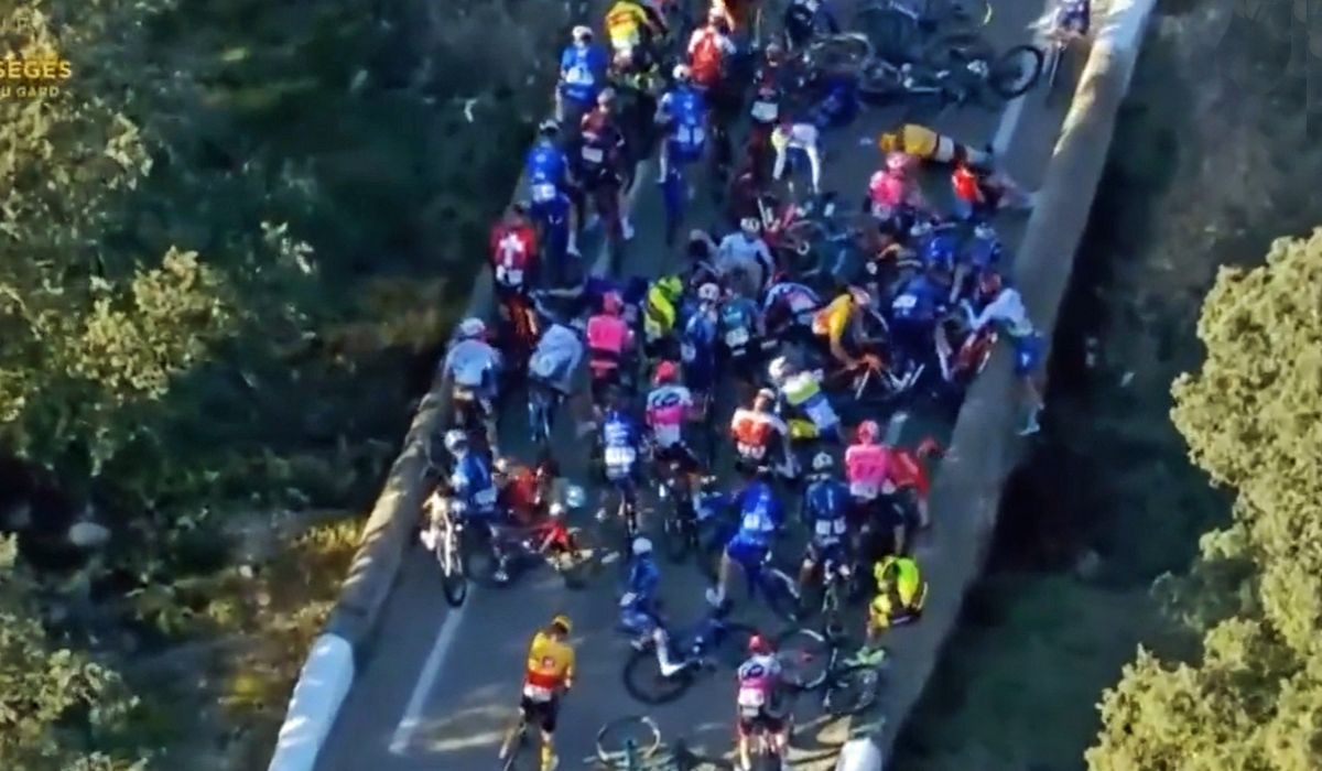 Una enorme montonera obliga a neutralizar la 2ª etapa de la Estrella de Bessèges