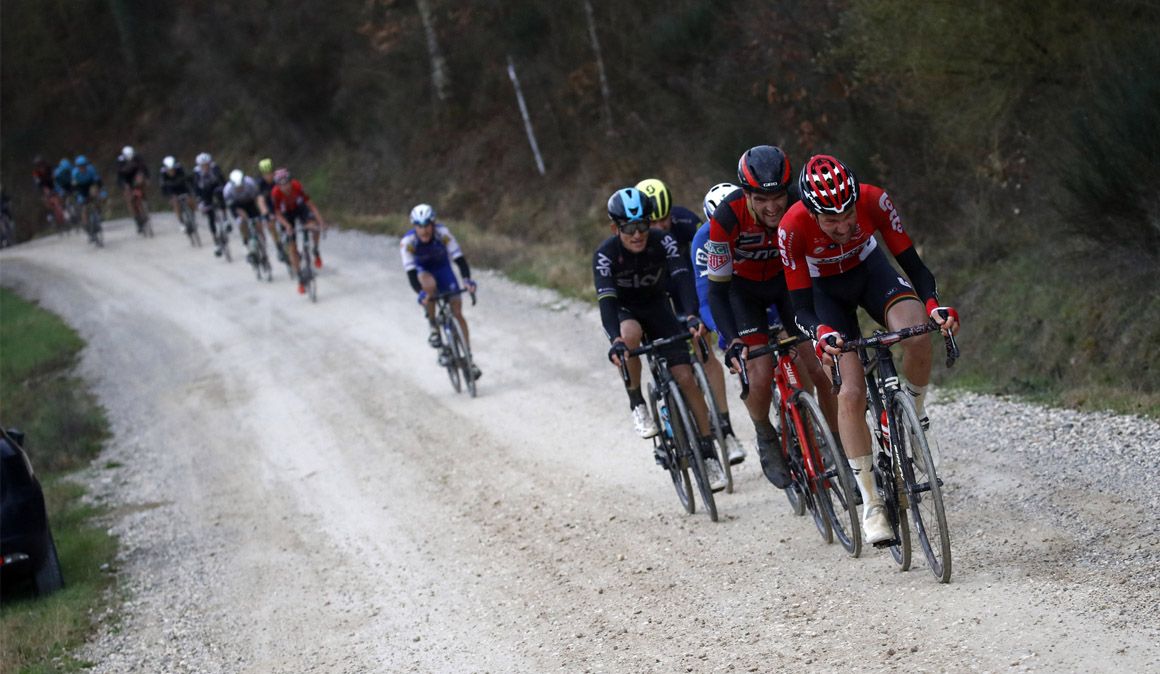 Valverde, a la conquista de los caminos de tierra de la Strade Bianche