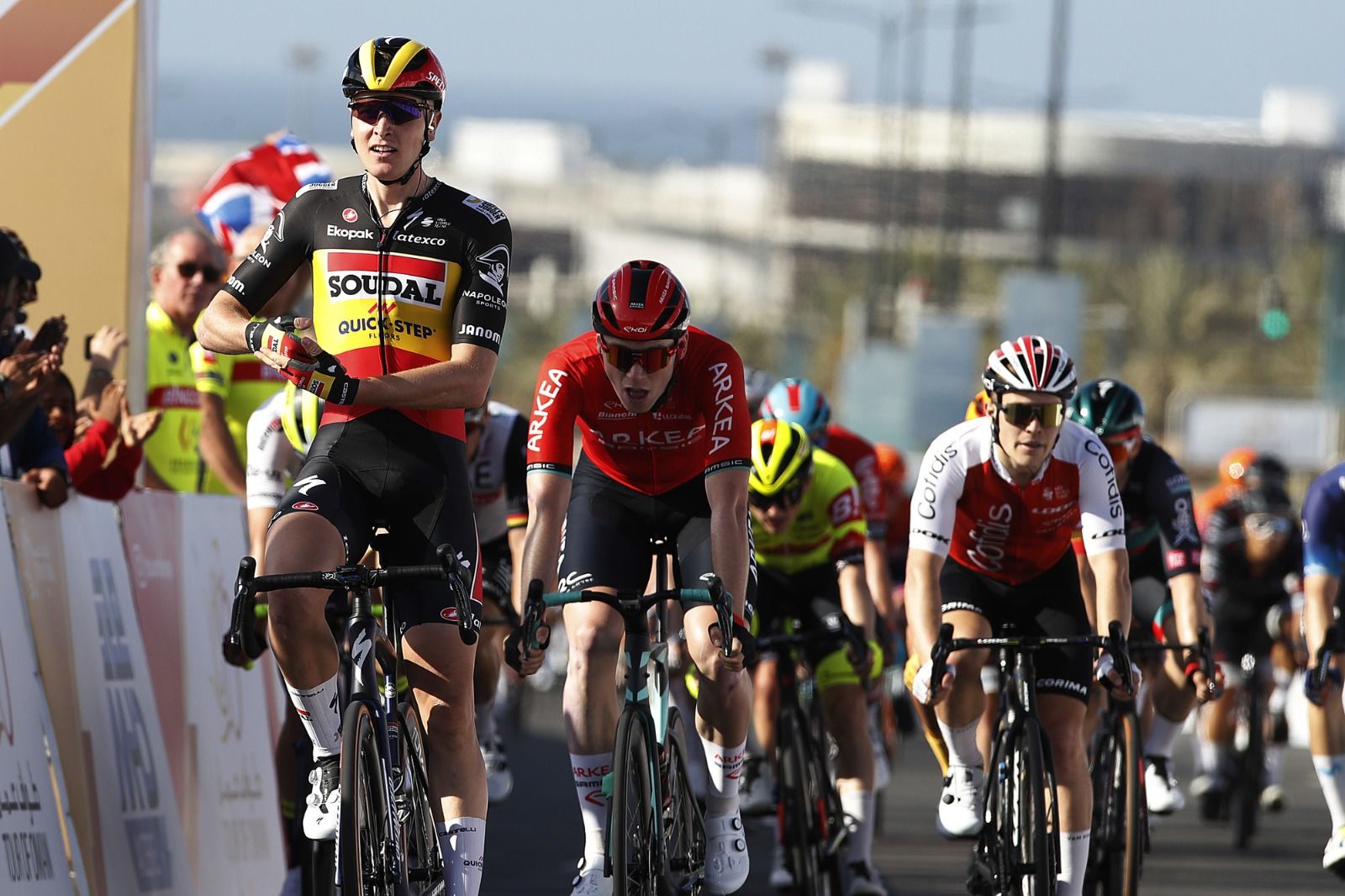 [VÍDEO] Incontestable victoria de Tim Merlier en la jornada inaugural del Tour de Omán.